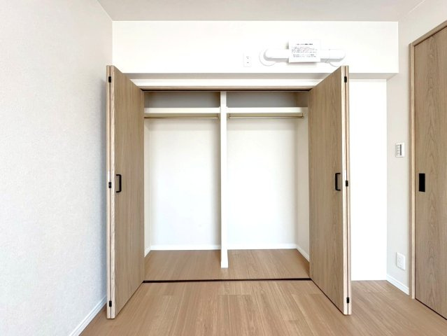 ◆２０２６年１月リフォーム完了◆ペット飼育可（規約有）◆南向き３ＬＤＫ◆ユニ宇治マンション３号館の収納|クローゼット