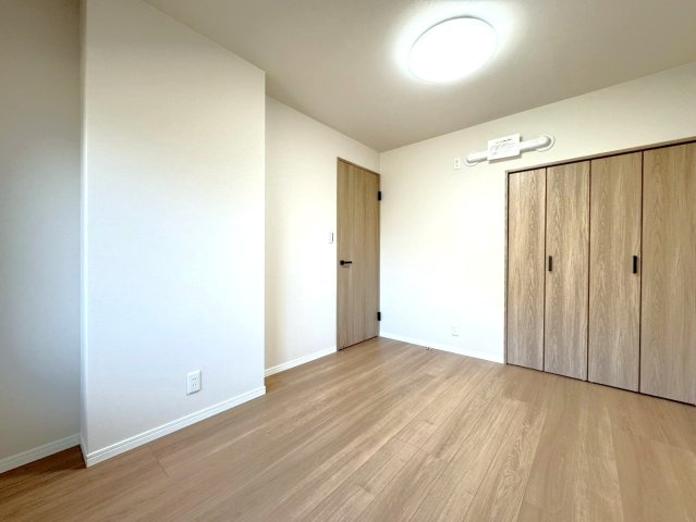 ◆２０２６年１月リフォーム完了◆ペット飼育可（規約有）◆南向き３ＬＤＫ◆ユニ宇治マンション３号館の洋室|洋室