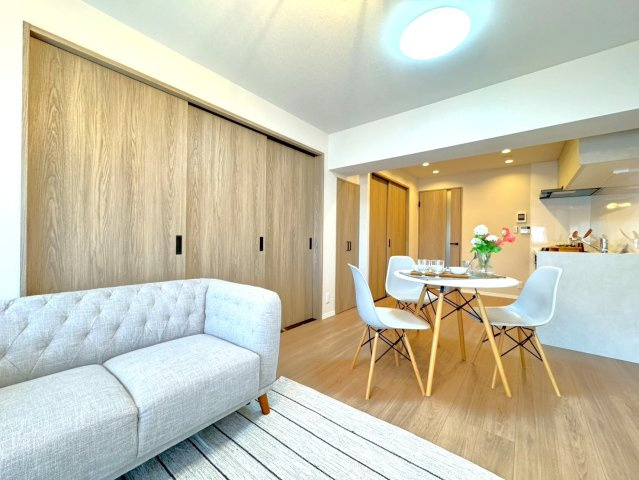 ◆２０２６年１月リフォーム完了◆ペット飼育可（規約有）◆南向き３ＬＤＫ◆ユニ宇治マンション３号館の居間・リビング|リビング
