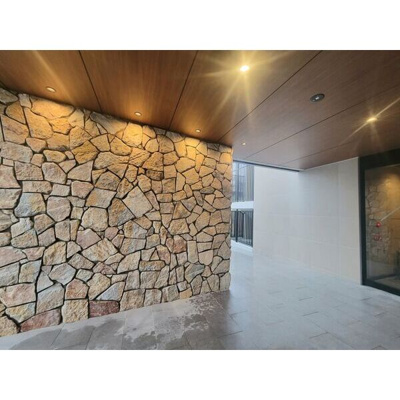 【エントランス】 | Louis Residence 天王寺町北 | 落ち着いたエントランスです