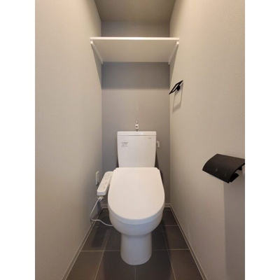 【トイレ】 | Louis Residence 天王寺町北 | 落ち着いた色調のトイレです