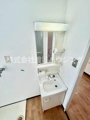 アローハイツの洗面所