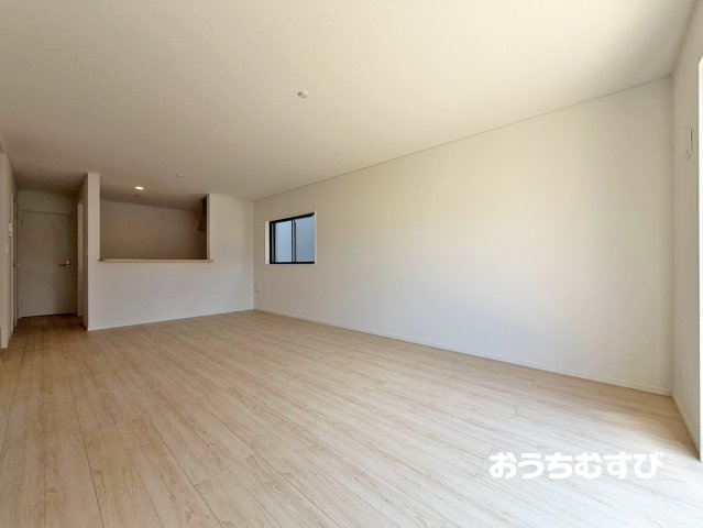 春日井市花長町第2(全4棟)の居間・リビング