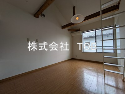 【居間・リビング】 | ニューテンダーハイム | 洋室11.1帖