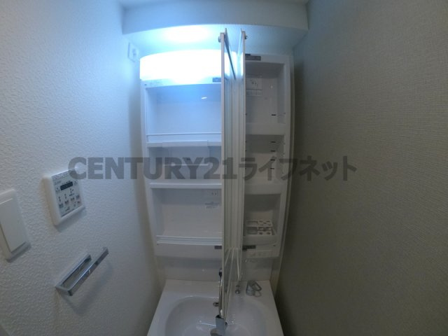 【独立洗面台】 | エスレジデンス天満グレイシス