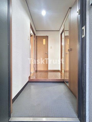 【玄関】 | T-House