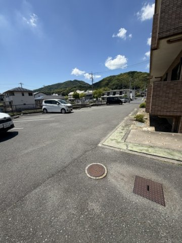 エトワール大神の駐車場