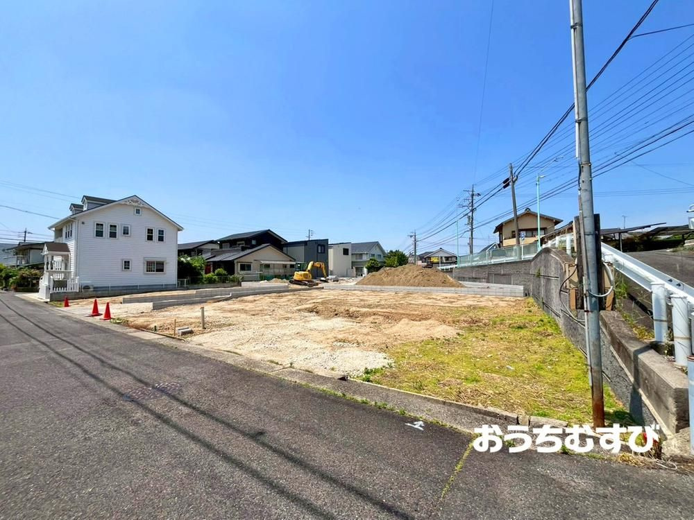 守山区西城2期(全3棟)の前面道路含む現地写真