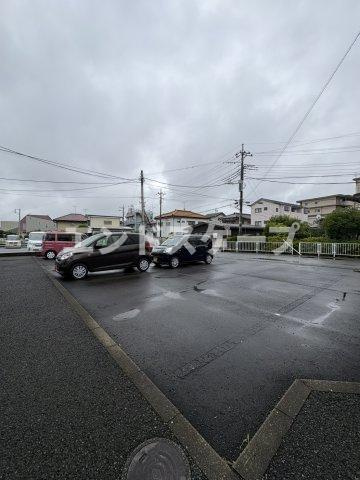 メゾンボヌールの駐車場|高崎、前橋のお部屋探しはエンドスケープまで！お客様の理想お聞かせ下さい♪