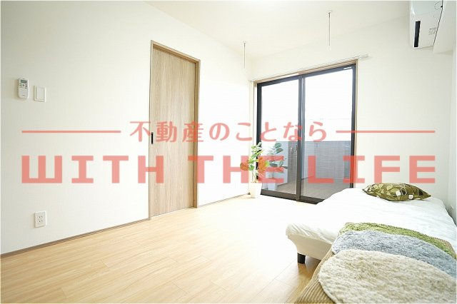 L-bloom東櫛原【キャッシュバック対象】の洋室|明るい洋室です