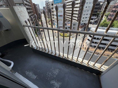 【バルコニー】 | セブンスターマンション第２大森 | 外からの目が気にならないバルコニーで洗濯物が干せます