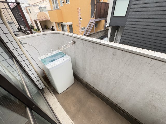 ダイヤマンションのバルコニー