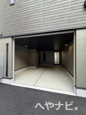 【駐車場】 | Ceres HIKIYAMA BASE | ★ガレージ