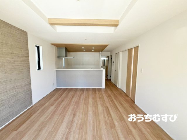 守山区西城2期(全3棟)の居間・リビング