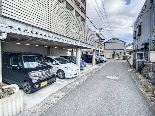 U･TOPIA62の駐車場