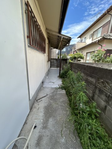衣川貸家の庭