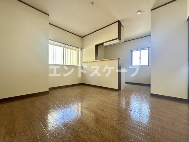 シャンポールフクダの居間・リビング|高崎、前橋のお部屋探しはエンドスケープまで！お客様の理想お聞かせ下さい♪