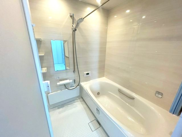 廿日市市阿品4丁目　№37011の浴室|足を伸ばして
ゆったりはいれます。