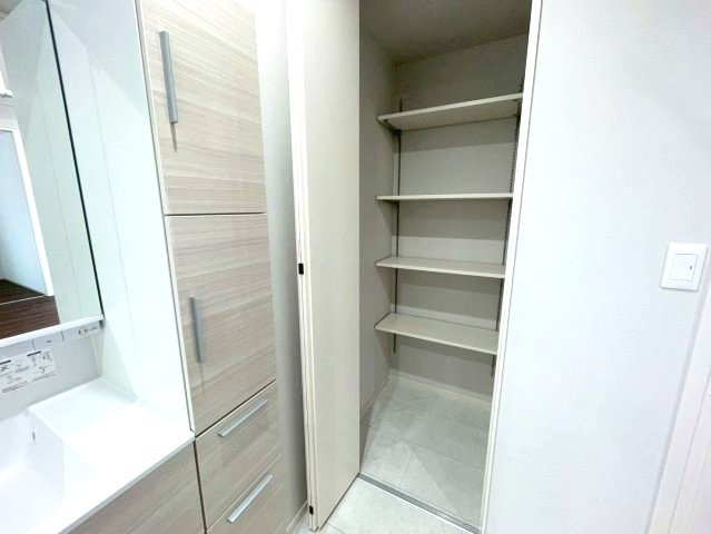 廿日市市阿品4丁目　№37011の収納|洗面所にはうれしい
収納もあります。