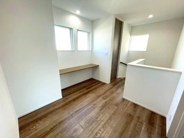 廿日市市阿品4丁目　№37009のその他|2階廊下には
スタディカウンター付。
