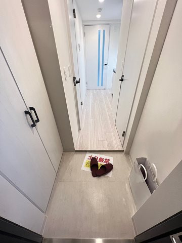 レジデンス塚本クラージュの玄関
