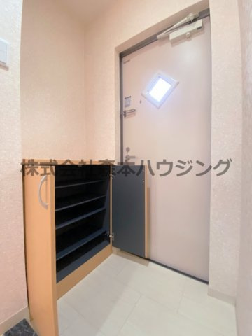 【収納】 | 　Mansion Grace | ※同タイプ別室の写真となります。
　設備内容や内装色調など相違がある場合は実際のお部屋の現状優先となります。