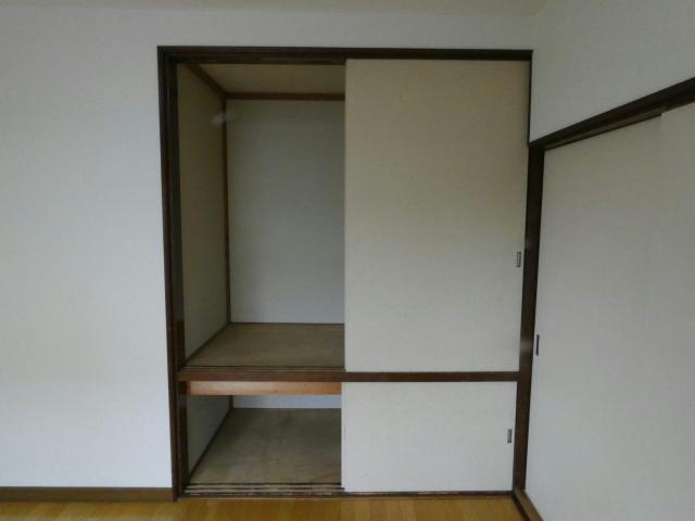 田所アパートの収納