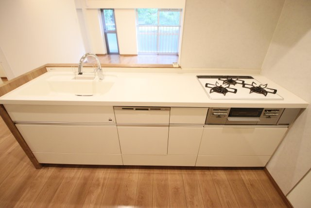 上社南住宅　5号棟のキッチン