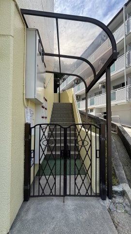 【エントランス】
