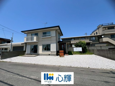 【前面道路含む現地写真】 | 宇部市東梶返１丁目中古住宅／３LDK・２階建 | コミュニティー以外の方々の出入りも少なく、お車の出し入れも楽々です。
