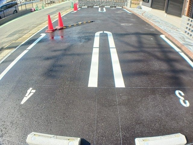 ペガサスの駐車場
