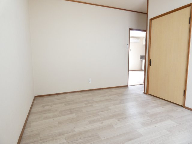 西14北6借家（4-12-2）の洋室