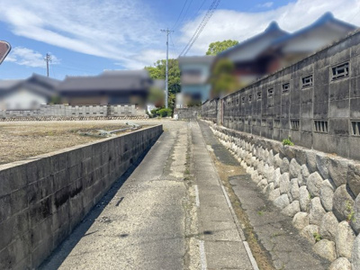 【前面道路含む現地写真】 | 四日市市小杉町 | 東側通路