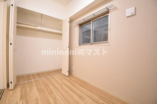 ラフィット松屋町の洋室