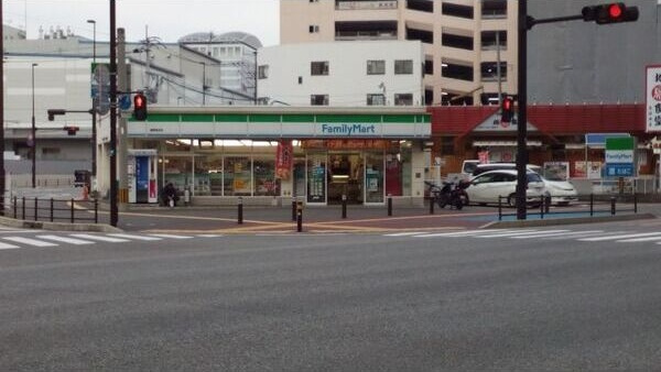 C.P.B.Sの周辺