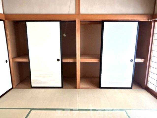 サンハイツ佐藤の収納|押入