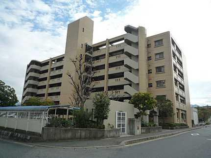 エントランスは安心のオートロック付き♪
