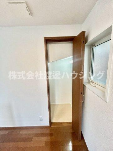 箕面市半町一戸建の収納