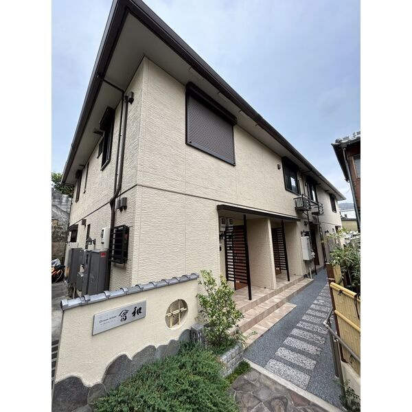 D-room曾和の外観