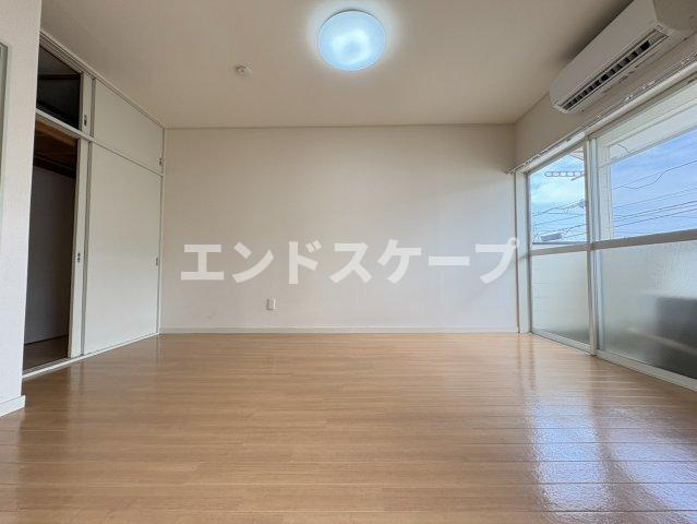 グリーンパーク石井Vの居間・リビング|高崎、前橋のお部屋探しはエンドスケープまで！お客様の理想お聞かせ下さい♪