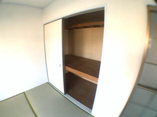 伊丹坂ハイツの収納