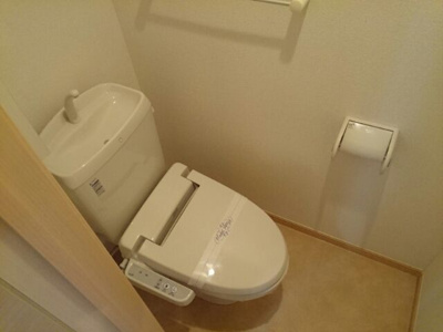 【トイレ】 | ゼフィール | 落ち着いたトイレです