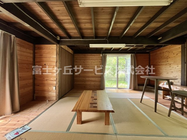 【設備】 | 周智郡森町三倉　中古住宅 | 別棟のBBQスペース、1階に部屋があります