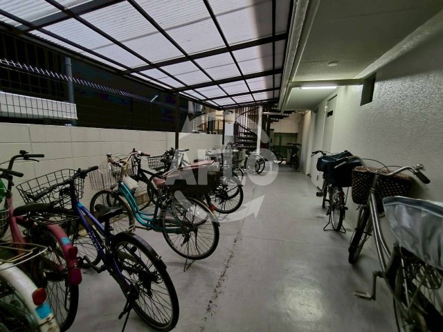 ユニハイム阿波座　のその他共用部分|メゾン峰　駐輪場