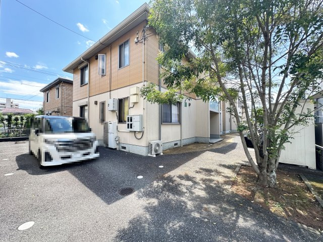 ダイヤメゾン D棟の駐車場