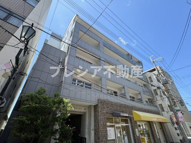 エストゥディオ甲子園口の外観
