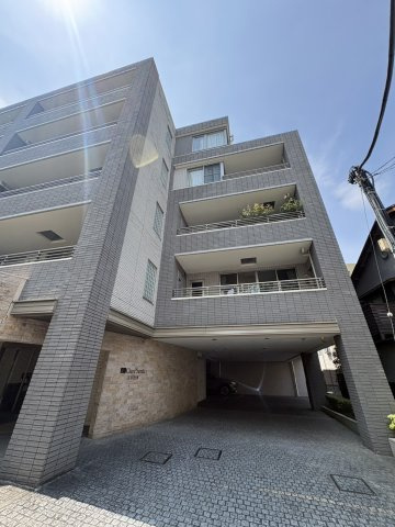 クレアセトル文京根津の外観
