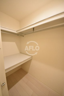 【収納】 | プレミアス梅田 | プレミアス梅田　ウォークインクローゼット