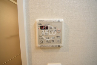 【設備】 | プレミアス梅田 | プレミアス梅田　浴室乾燥機付き