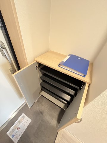 大阪市城東区永田１丁目の賃貸マンションの玄関